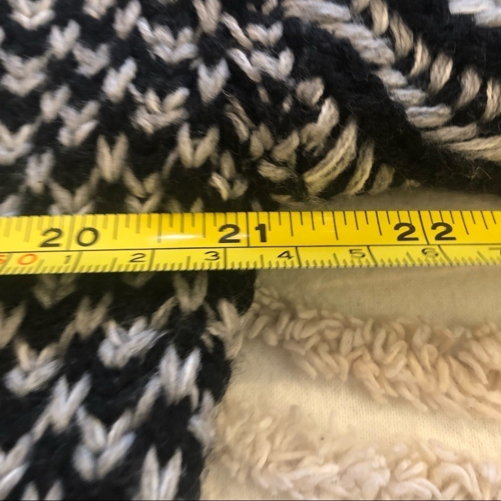 Wyatt Collection/ Black and Grey Sweater / cowl neck/ size SPP / cropped - Picture 7 of 12